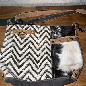 Brand new, with tags! Myra bag style: Galeecha Shoulder Bag S-1283